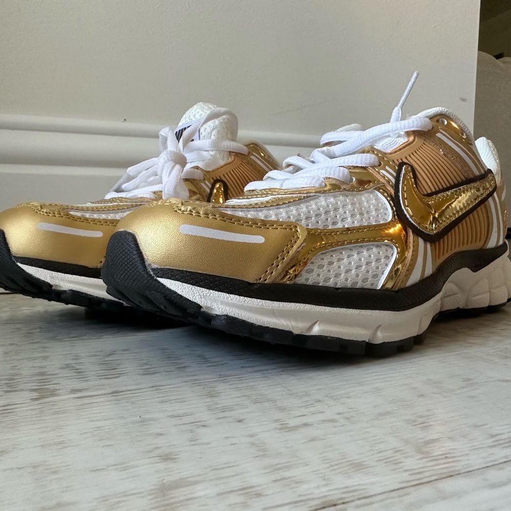 COPY - Nike Vomero woman’s size 7